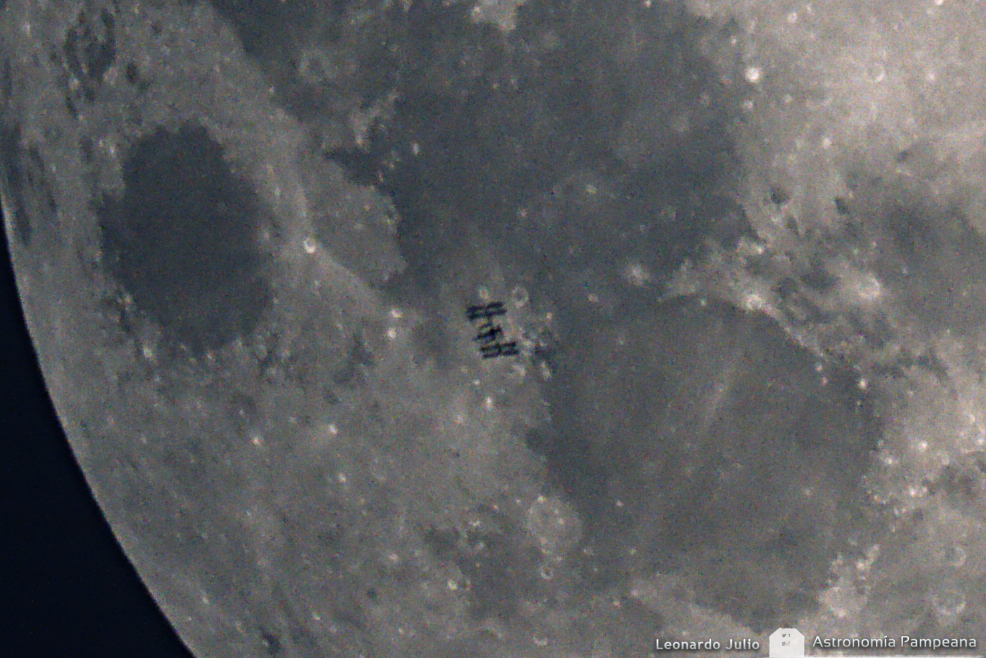 Zoom ISS